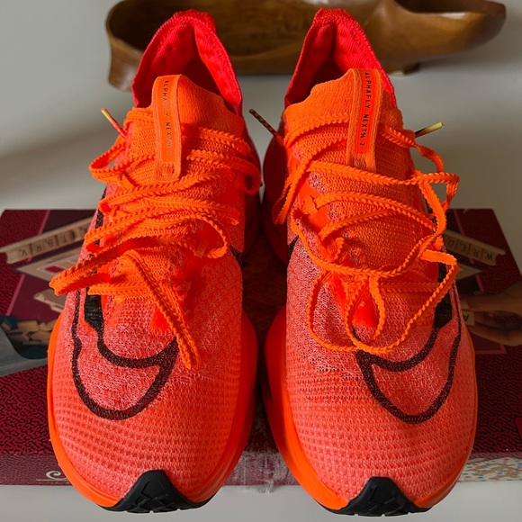 Nike Next% Alphafly 2 Size 8.5 - Picture 2 of 7